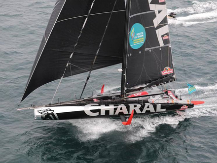 Plusieurs concurrents ont préféré se réfugier avant la troisième dépression qui arrive sur les Açores, pour réparer ou pour s'abriter, avant la prochaine ouverture météo. Nautisme Article