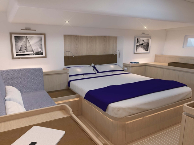 La version OF est davantage pour les amateurs de régate, et la version OA pour les amoureux de grande croisière. Dans tous les cas, la cabine propriétaire est équipée d'un lit king-size, des rangements et une SBD. Nautisme Article