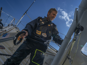 « C'est nous qu'on arrive ! » Yann Eliès en course pour la 2e place !
