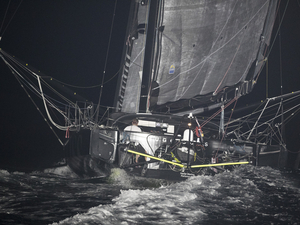 Route du Rhum : Thomson s'échoue, la course relancée ?