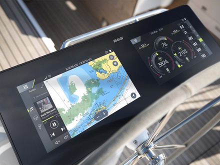 Chez Navico, Information Display est disponible en B&G et Simrad. Chez Navico, Information Display est disponible en B&G et Simrad.