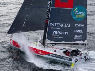 Damien Seguin, sixième IMOCA à Pointe-à-Pitre