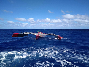 Mission de sauvetage terminée pour le trimaran Arkema de Lalou Roucayrol