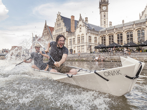 Un canoë en origami léger et solide pour découvrir la ville depuis l'eau !
