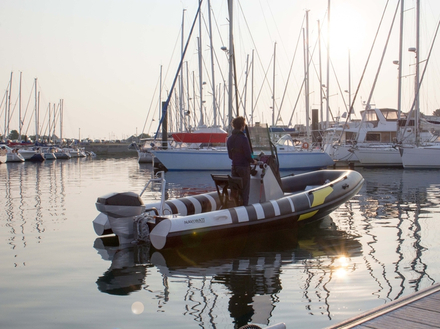 Zen Pro 580 jusqu'à 20 heures d'autonomie à une vitesse de 3 nds. Zen Pro 580 jusqu'à 20 heures d'autonomie à une vitesse de 3 nds.