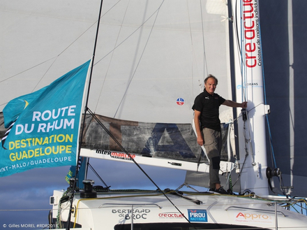 Bertrand de Broc termine à la dixième place de la catégorie Rhum Multi, après 28j 22h 34mn 43sec de course à 5,10 nds de moyenne.