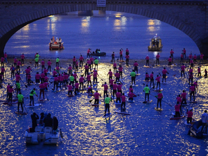 Nautic Paddle sur la Seine : 800 riders pour l'événement Paddle de l'année