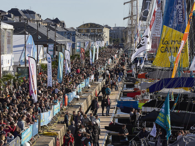 Les IMOCA face au public de la Route Rhum lors du départ à Saint-Malo. Nautisme Article