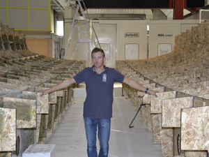 Un monocoque de 60 pieds IMOCA en construction pour Thomas Ruyant 