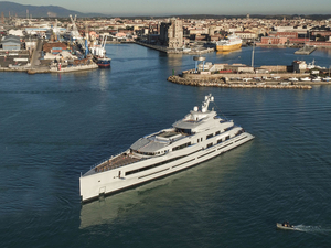Benetti lance son giga-yacht FB 277