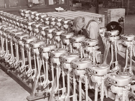 L'aventure du numéro 1 mondial du moteur marin a débuté il y a 80 ans aux Etats-Unis. Nautisme Article