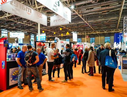 Dans les allées, un public de passionnées et de professionnels à la recherche des dernières nouveautés high-tech : du petit accessoire au drone sous-marin, tous les secteurs sont représentés. Nautisme Article