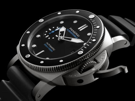 Les nouvelles montres Panerai Luna Rossa Challenger seront portées par les membres de l'équipe Luna Rossa dirigée par Massimiliano « Max » Sirena - déjà vainqueur à deux reprises de l'America's Cup. Les nouvelles montres Panerai Luna Rossa Challenger seront portées par les membres de l'équipe Luna Rossa dirigée par Massimiliano « Max » Sirena - déjà vainqueur à deux reprises de l'America's Cup.