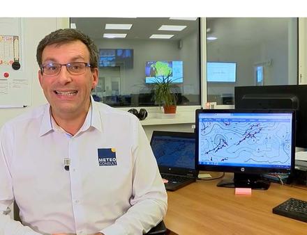 « Ce noroit soutenu liée à une descente d'air froid en altitude permettra de traverser rapidement le golfe de Gascogne en direction du Cap Finisterre » explique Cyrille Duchesne, expert METEO CONSULT. Nautisme Article