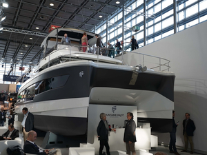 Visite à bord du nouveau Fountaine Pajot MY40