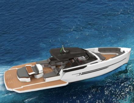 L'Okean 55 est le plus intéressant des trois modèles du constructeur avec un concept de grand open habitable, doté d'un cockpit profond mais bien ouvert sur l'extérieur avec une vaste plateforme arrière. Nautisme Article