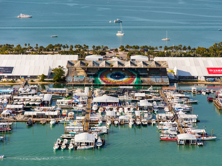 Le Miami Boat Show se tient dorénavant au Marine Stadium regroupant voile et motonautisme. Le Miami Boat Show se tient dorénavant au Marine Stadium regroupant voile et motonautisme.