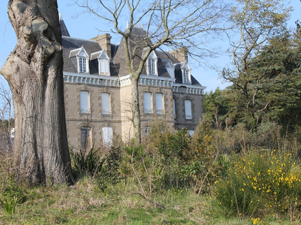 Le château où se trouvait l'école des Rimains
