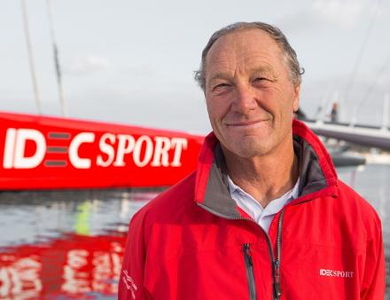 Avant son voyage vers l'Asie, IDEC SPORT a profité dans cette optique d'un important chantier hivernal centré sur la fiabilisation. Il a retrouvé cette semaine son port d'attache de la Trinité-sur-Mer. Nautisme Article