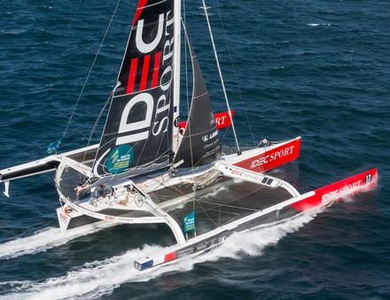 Pour le premier record, la Mauricienne, le skipper devra battre son propre record établi il y a 10 ans de 26 jours, 4 heures et 13 minutes. Pour le second en Mer de Chine, ce sera en équipage. Nautisme Article