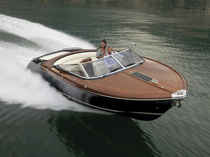 Un Riva vendu aux enchères pour Notre-Dame de Paris