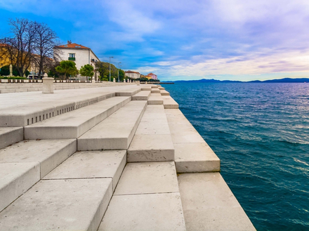 Les sons varient, créant une musique toujours nouvelle et originale composée par les vents, les vagues et les marées.