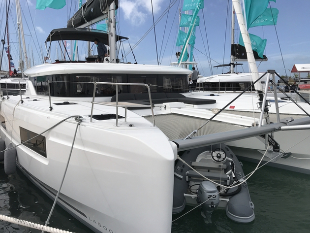 Le nouveau catamaran Lagoon existe en version 3 ou 4 cabines. Nautisme Article