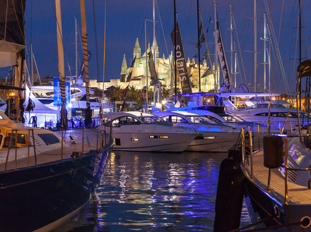 Rendez-vous du 27 avril au 1er mai au Moll Vell de Palma. Le salon ouvre ses portes chaque jour de 11h à 20h, avec une nocturne le 30 avril jusqu'à 23h. Prix d'entrée : 6 ?. Nautisme Article