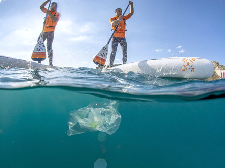 Deux frères se lancent un défi hors du commun : traverser la Méditerranée en SUP sur plus de 200 km, par vent Mistral de 100 km/h pour sensibiliser à la pollution marine. Deux frères se lancent un défi hors du commun : traverser la Méditerranée en SUP sur plus de 200 km, par vent Mistral de 100 km/h pour sensibiliser à la pollution marine.