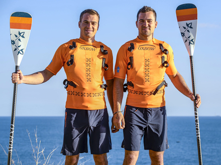 Pour chaque kilomètre parcouru, 5 euros seront reversés à l'association Water Family - Du Flocon à la Vague qui sensibilise les jeunes générations à la protection de l'eau. Pour chaque kilomètre parcouru, 5 euros seront reversés à l'association Water Family - Du Flocon à la Vague qui sensibilise les jeunes générations à la protection de l'eau.