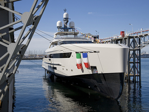 Lancement réussi pour le dernier superyacht hybride de Tankoa