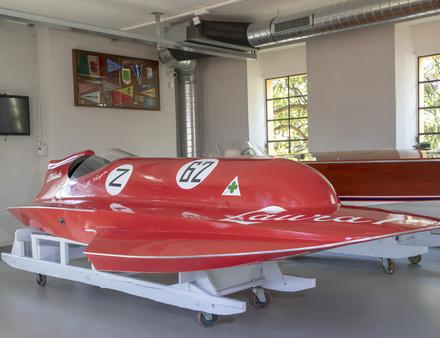 En vogue dans les années 50-60, des racers aux palmarès élogieux sont exposés. Nautisme Article