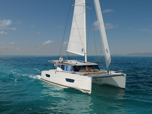 Volvo Penta collabore avec Fountaine Pajot dans le cadre d'un projet d'électromobilité