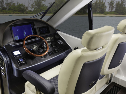 Plus de 40 noeuds en pointe contre 35 noeuds en vitesse de croisière !