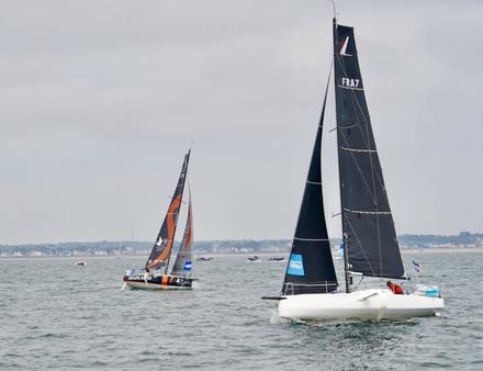La descente le long des côtes vendéennes s'est finalement déroulée assez rapidement grâce à un flux d'Ouest plus stable que prévu. Nautisme Article