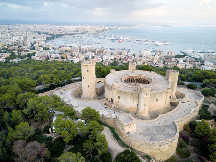 Château de Bellver, un incontournable à quelques kilomètres de Palma de Majorque Château de Bellver, un incontournable à quelques kilomètres de Palma de Majorque