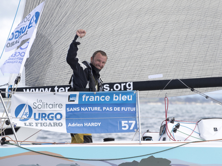 Adrien Hardy, skipper de "Sans Nature pas de Futur", 1er de la 2eme étape.