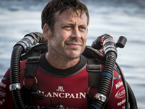 Un trek sous la mer à 120 m de profondeur