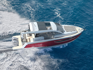 Sealine C330V, les avantages du inboard et du hors-bord réunis !