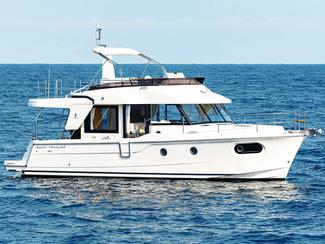 Nouveau Swift Trawler 41 chez Bénéteau :...