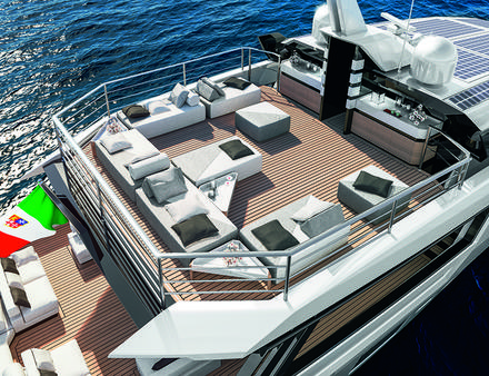 Le concept du Sherpa XL s'articule autour de la disposition des ponts. Nautisme Article