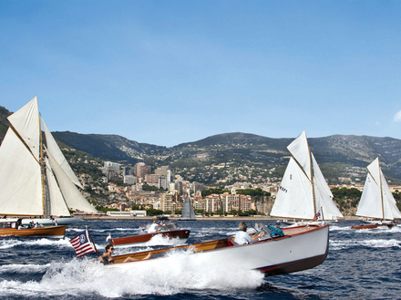 La Monaco Classic Week, événement phare biennal du Yacht Club de Monaco, s'ouvrira en fanfare le 11 septembre. Une nouvelle édition où le patrimoine du yachting américain sera mis à l'honneur. La Monaco Classic Week, événement phare biennal du Yacht Club de Monaco, s'ouvrira en fanfare le 11 septembre. Une nouvelle édition où le patrimoine du yachting américain sera mis à l'honneur.