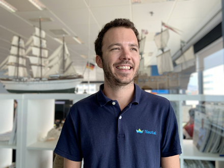 « Nautal, c'est aujourd'hui une cinquantaine de collaborateurs basés à Barcelone et environ 30 000 bateaux dans le monde. Nous proposons des offres pour tous types de bateaux : semi-rigide, yacht, catamaran... » Nautisme Article