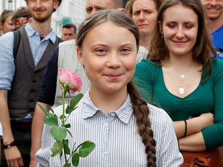 La jeune fille doit participer au Sommet Mondial pour le Climat des Nations Unis à New York le 23 septembre prochain. La jeune fille doit participer au Sommet Mondial pour le Climat des Nations Unis à New York le 23 septembre prochain.