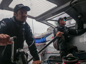 Révision et performance au programme pour le duo Jérémie Beyou / Christopher Pratt sur l'IMOCA Charal !