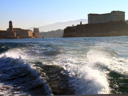  Les conditions de vent et de mer seront faibles samedi avec une petite houle de sud.