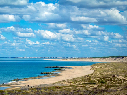 Les journées seront majoritairement ensoleillées sur le Golfe de Gascogne, raison de plus pour aller faire un tour du côté de Soulac-sur-mer. Les journées seront majoritairement ensoleillées sur le Golfe de Gascogne, raison de plus pour aller faire un tour du côté de Soulac-sur-mer.