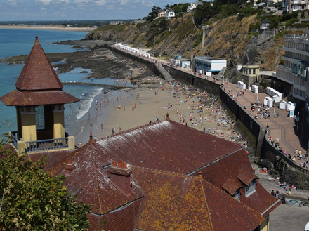 Vue du sentier littoral. Vue du sentier littoral.