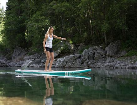 Il s'agit de Sup électriques slovènes dotés de moteur électrique. Nautisme Article