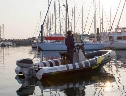 Les semi-rigides Naviwatt de 4,20 et 5,80 mètres 100% électrique sont équipés de moteur Torqeedo. Nautisme Article